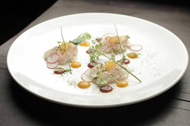 Pargo marinado ao molho ponzu com capim-limão Pargo marinado ao molho ponzu com capim-limão