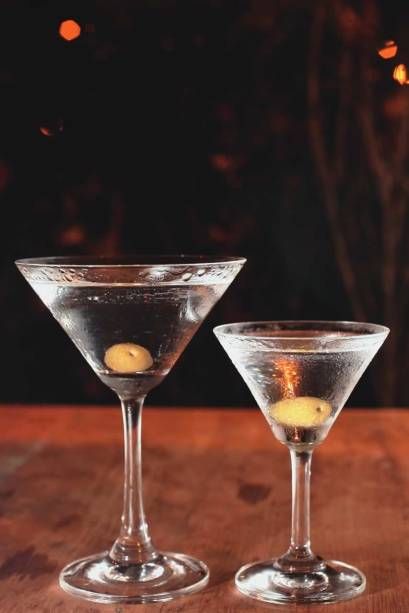 O dry martini e sua versão míni: no cardápio do Paribar O dry martini e sua versão míni: no cardápio do Paribar