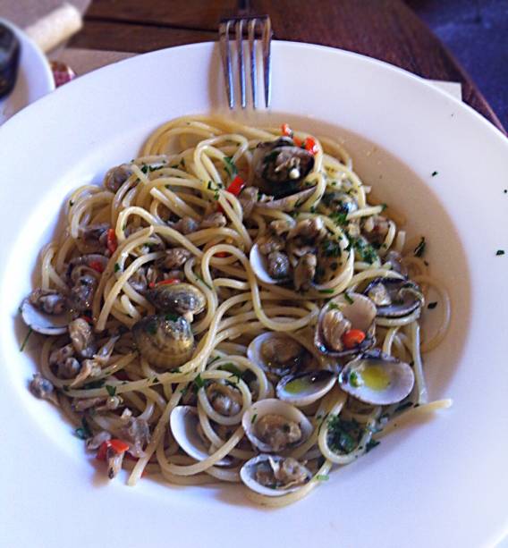Espaguete ao vôngole da cantina Pasquale Espaguete ao vôngole da cantina Pasquale