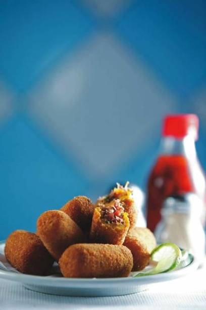 Maior sucesso da cozinha do Pirajá: croquetes de abóbora recheados de carne-seca Maior sucesso da cozinha do Pirajá: croquetes de abóbora recheados de carne-seca
