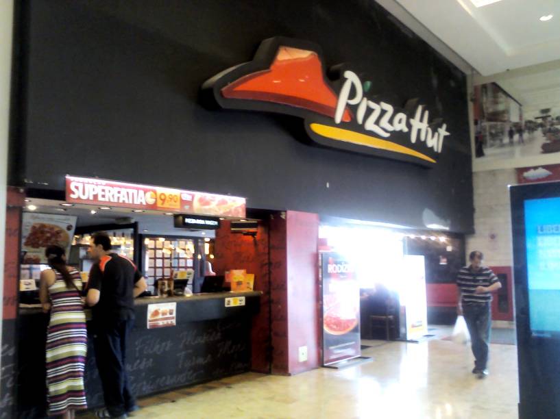 Pizza Hut no Shopping Center Norte Pizza Hut no Shopping Center Norte