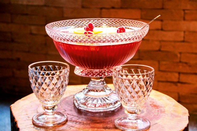 Ponche em versão de 1,5 litro, para oito Ponche em versão de 1,5 litro, para oito