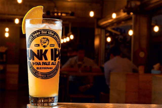 Ali é servido o pony is not dead Ali é servido o pony is not dead