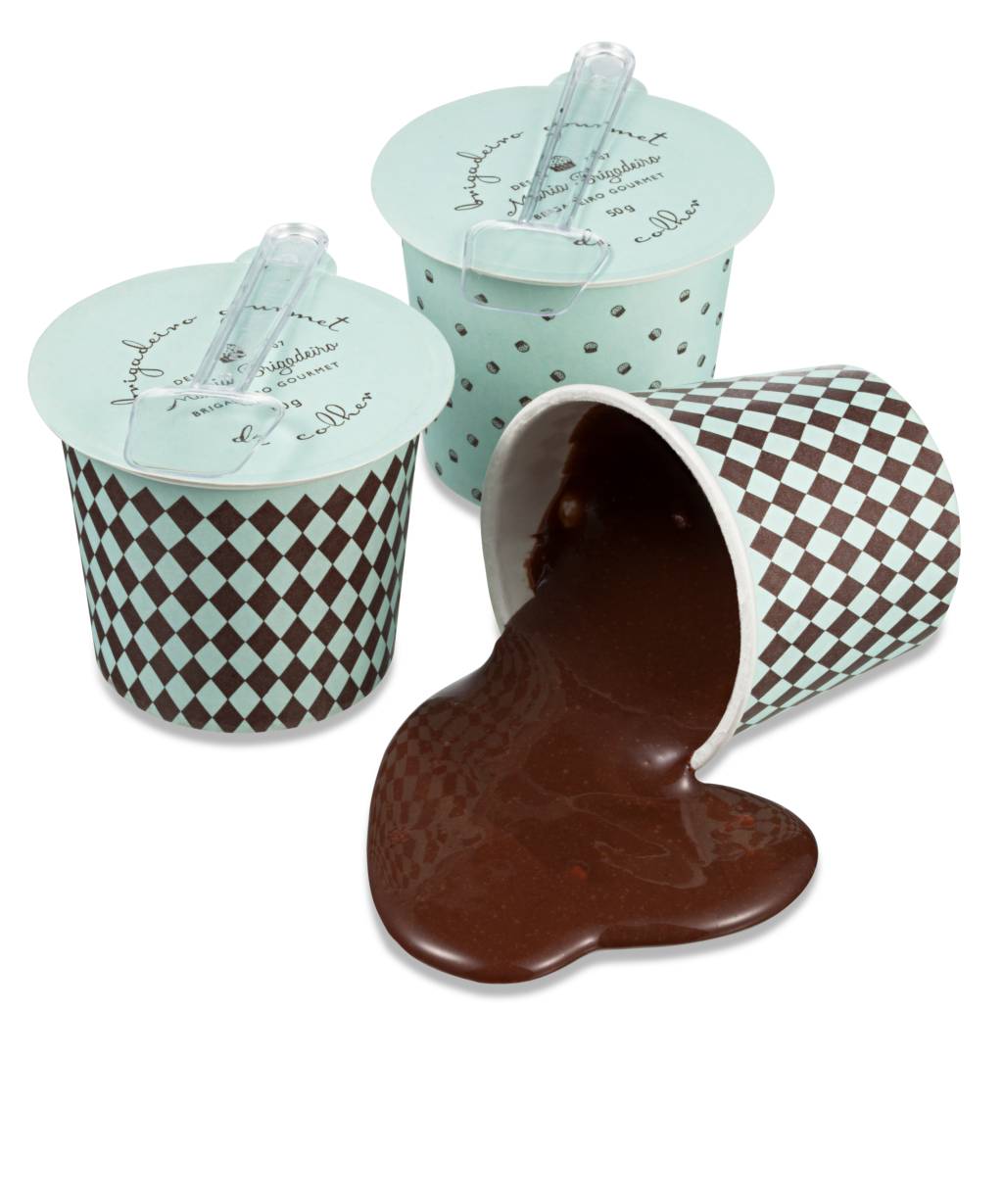 Geladinho: brigadeiro beeem frio para comer de colher Geladinho: brigadeiro beeem frio para comer de colher