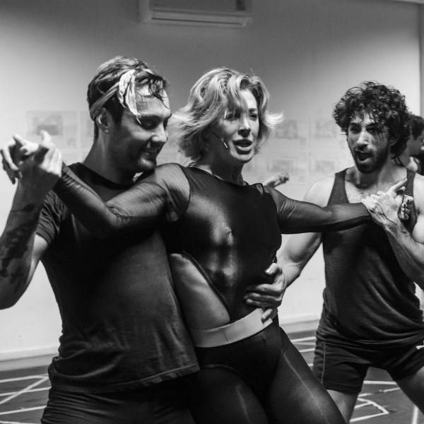 “Raia 30 Anos”: Alberto Goya, Claudia Raia e Rodrigo Negrini repassam coreografia “Raia 30 Anos”: Alberto Goya, Claudia Raia e Rodrigo Negrini repassam coreografia