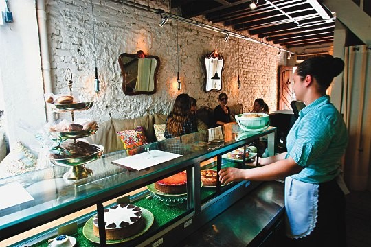 A vitrine: tortas trazidas da matriz duas vezes por semana A vitrine: tortas trazidas da matriz duas vezes por semana