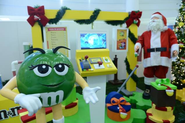 Marca de confeitos de chocolate faz parceria com o Natal do Shopping do West Plaza Marca de confeitos de chocolate faz parceria com o Natal do Shopping do West Plaza