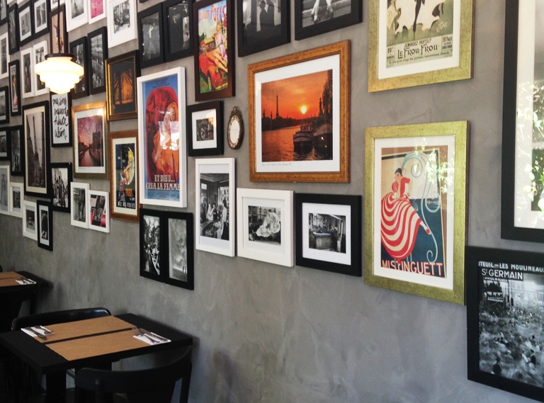 Ambiente informal: aberto do café da manhã ao jantar Ambiente informal: aberto do café da manhã ao jantar