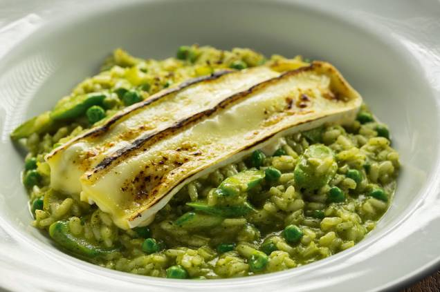 Risoto de ervilha, aspargo, espinafre e brie é um dos novos pratos da casa Risoto de ervilha, aspargo, espinafre e brie é um dos novos pratos da casa