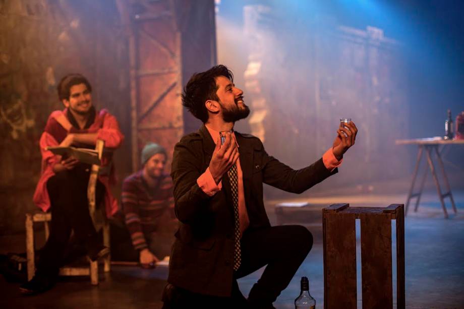 Lucas Sanchez, Thiago Sak e Cícero de Andrade: adaptação da obra de Shakespeare Lucas Sanchez, Thiago Sak e Cícero de Andrade: adaptação da obra de Shakespeare