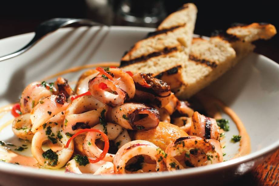 Lula ao molho cremoso de páprica: R$ 22,00 Lula ao molho cremoso de páprica: R$ 22,00