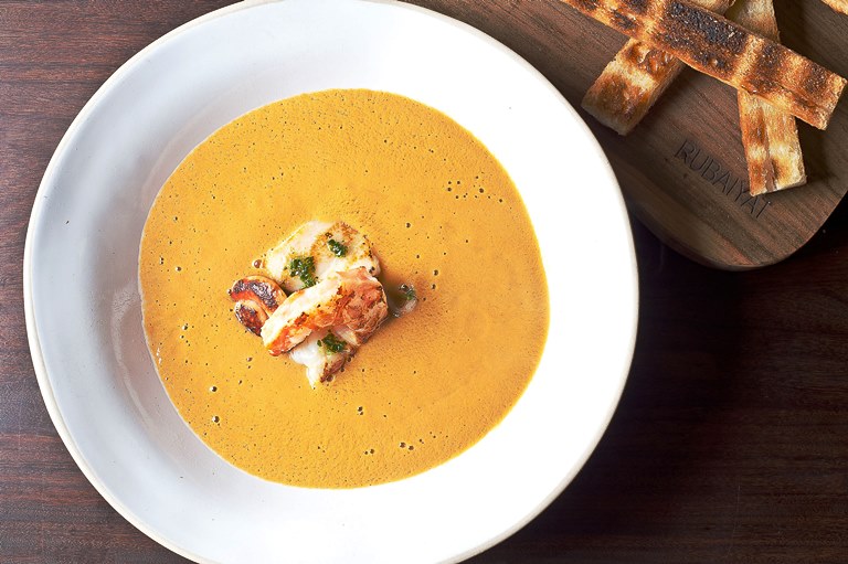 Sopa de pescados e mariscos Sopa de pescados e mariscos