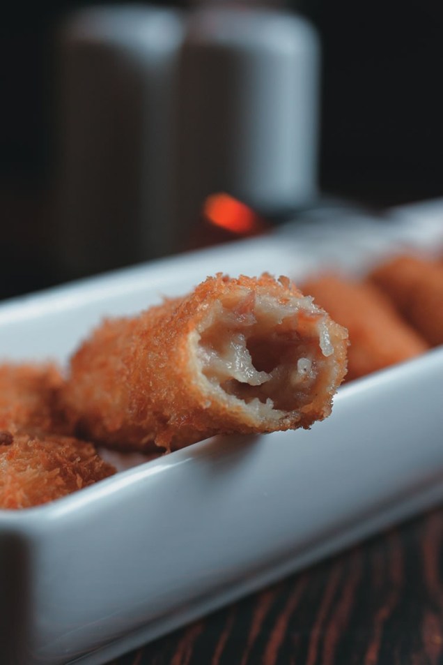 A croqueta de presunto cru com gruyère A croqueta de presunto cru com gruyère