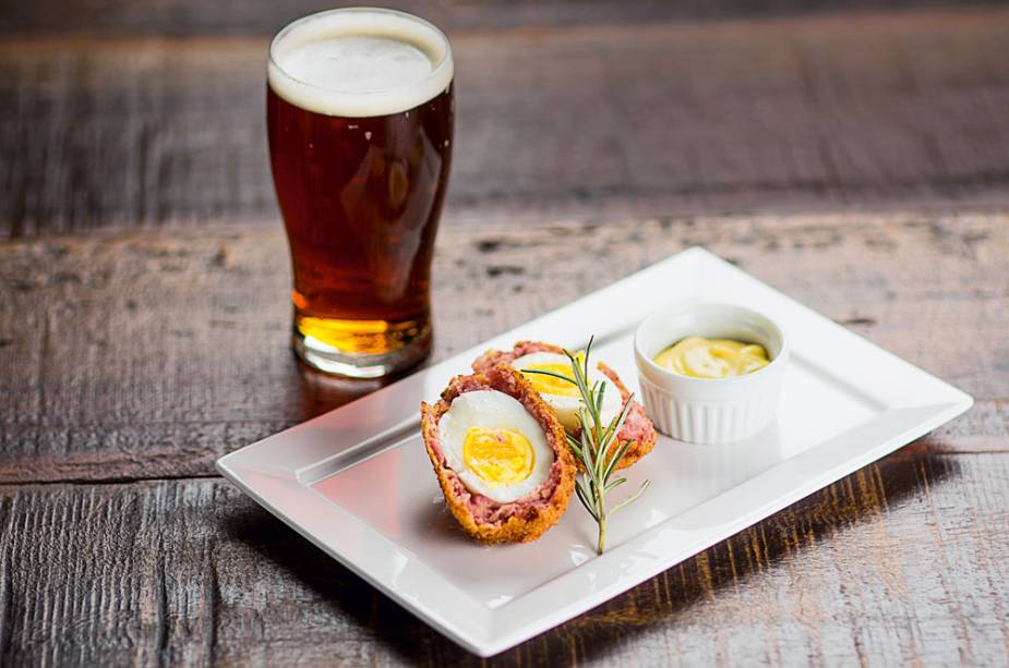 Scotch egg: a versão inglesa do bolovo Scotch egg: a versão inglesa do bolovo
