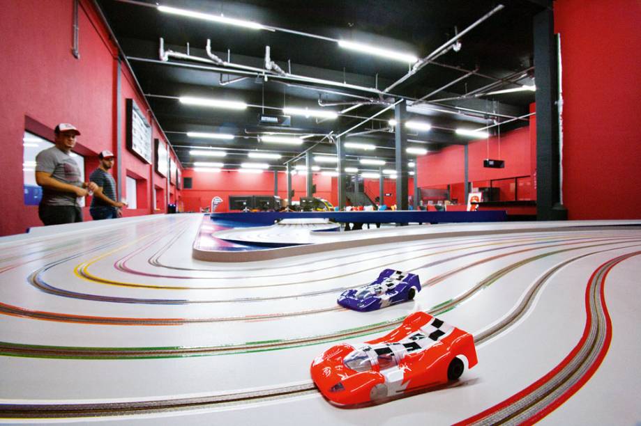 Speedland tem um dos maiores autoramas do país Speedland tem um dos maiores autoramas do país