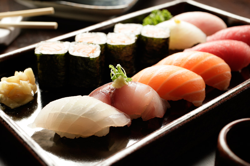 Sushis variados Sushis variados