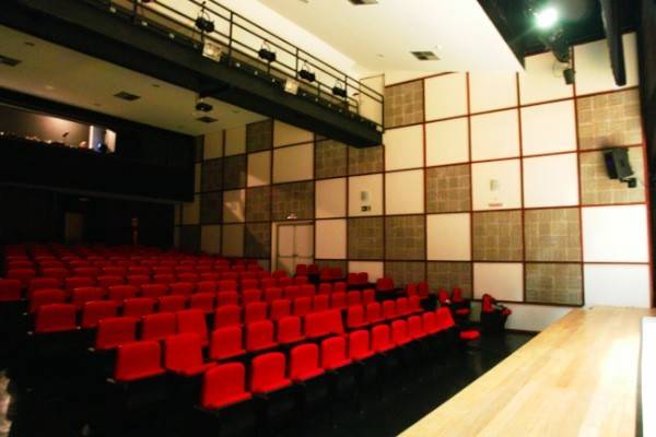 Teatro Cacilda Becker Teatro Cacilda Becker
