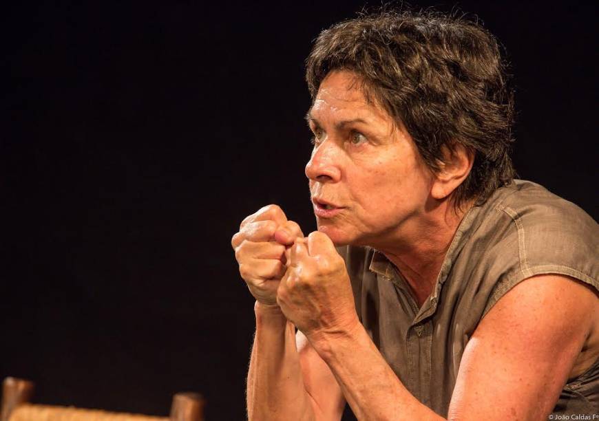 Denise Weinberg: atriz protagoniza o monólogo dramático Denise Weinberg: atriz protagoniza o monólogo dramático