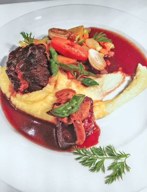 A versão do Rive Gauche: na companhia de purê de batata A versão do Rive Gauche: na companhia de purê de batata