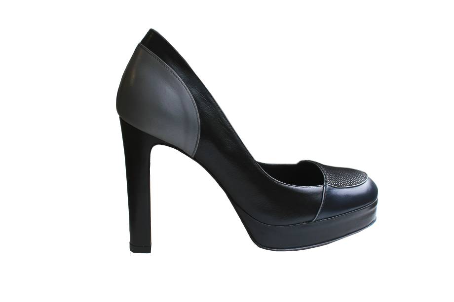 Sapato vogue: de R$ 1.200,00 por R$ 720,00 Sapato vogue: de R$ 1.200,00 por R$ 720,00