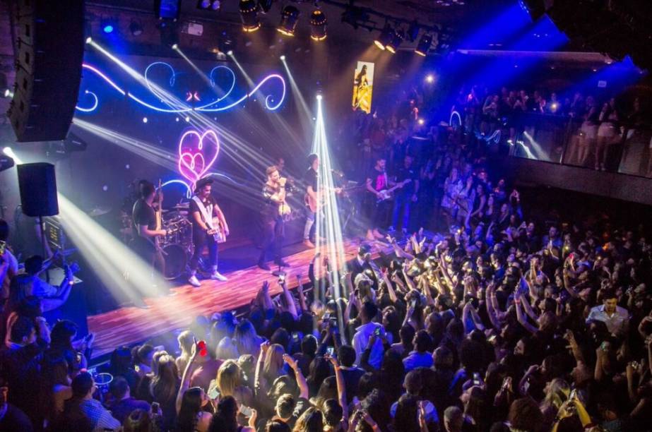 Wood’s Bar Wood’s Bar