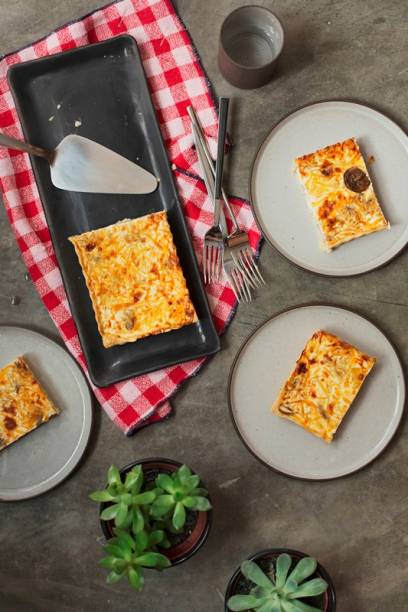 As tortas podem ser servidas no tamanho individual, médio e grande, para dividir As tortas podem ser servidas no tamanho individual, médio e grande, para dividir