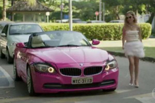 A novela “Haja Coração” estreia nesta terça (31), mas já cometeu uma gafe antes mesmo de ir ao ar