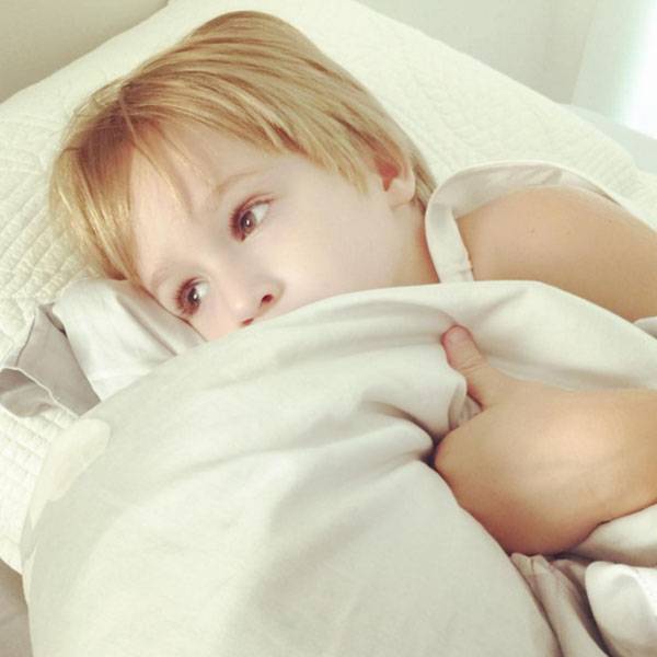 Com 5 anos, filho mais novo de Danielle Winits aparece em raro clique na internet