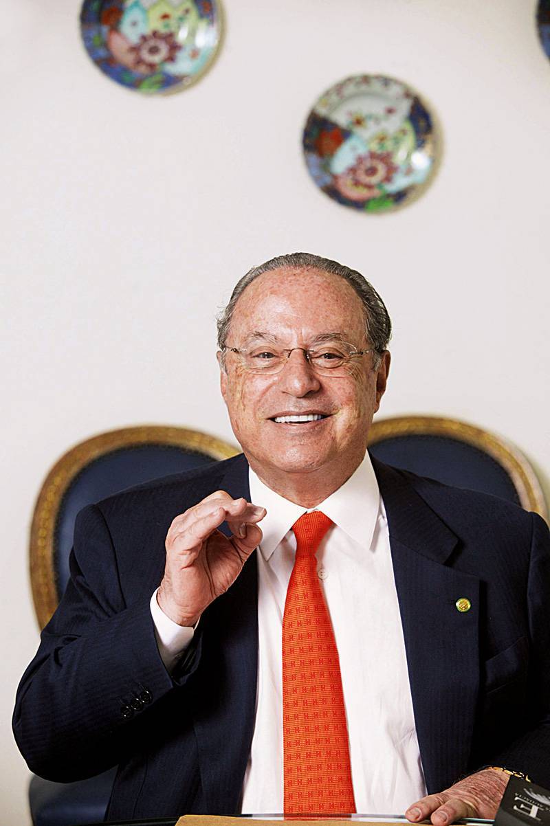 Sylvia Maluf herda joias, mas joalheiros se recusam a avaliá-las
