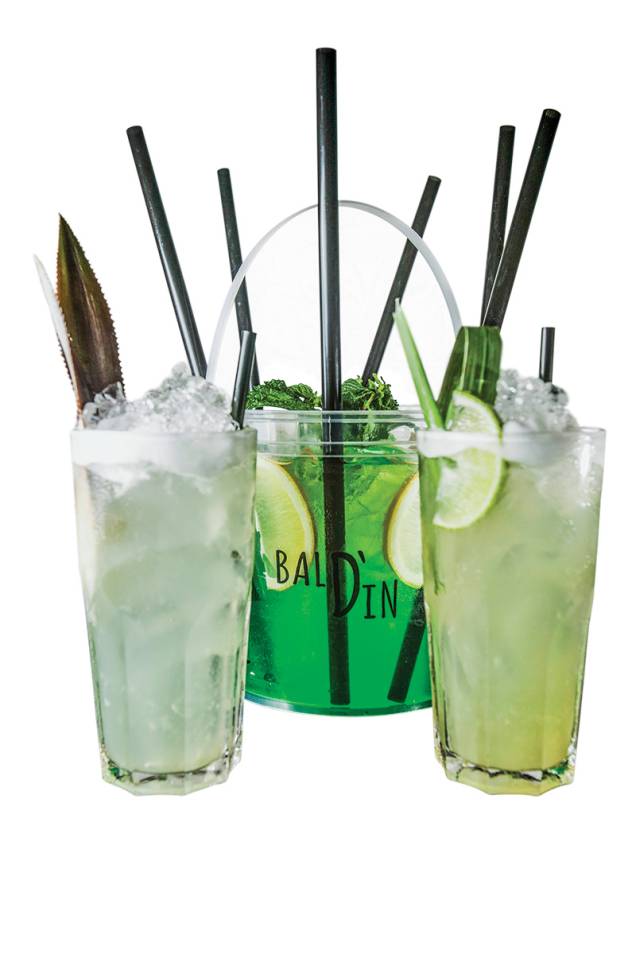 Drinques adocicados (no copo ou em balde) Drinques adocicados (no copo ou em balde)