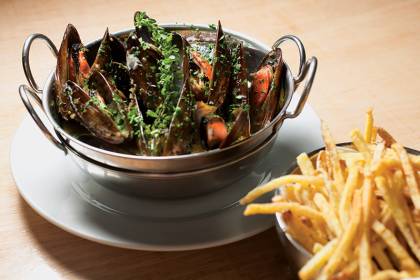 Le French 00cx2124.jpeg