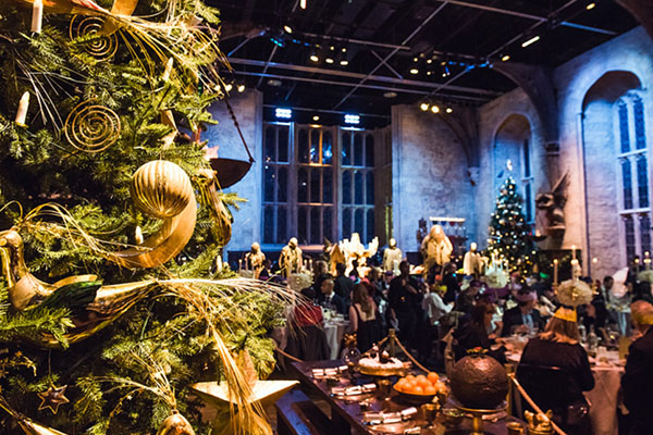 Fãs de Harry Potter podem experimentar um jantar de Natal no Grande Salão do Castelo de Hogwarts
