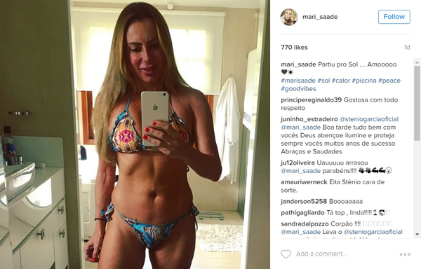 Mari Saade, mulher de Stênio Garcia, surpreende seguidores com cliques sensuais feitos na piscina