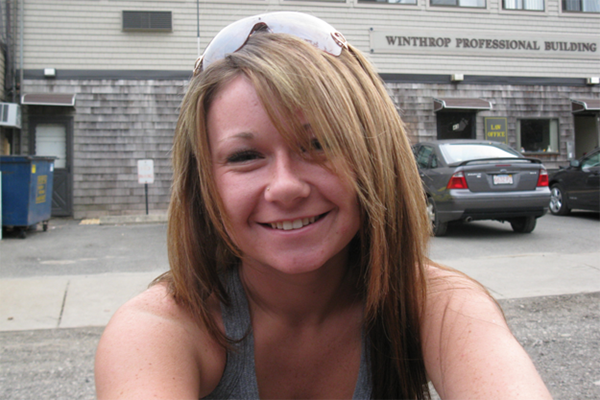 Esta mãe escreveu um texto emocionante para homenagear a filha que morreu de overdose