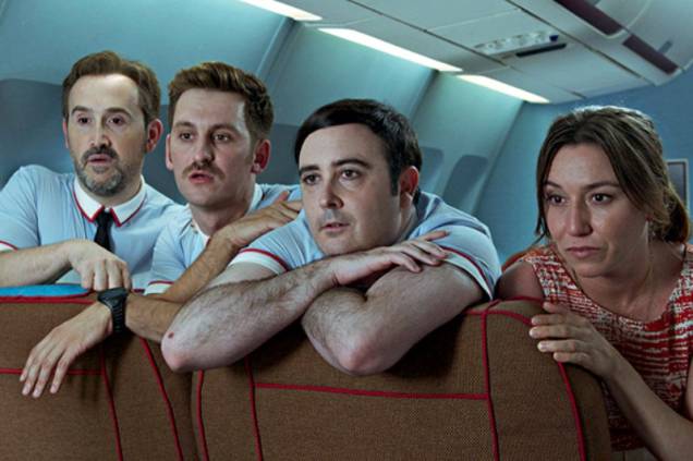 Os Amantes Passageiros: o diretor do longa mistura os problemas pessoais da tripulação e de passageiros Os Amantes Passageiros: o diretor do longa mistura os problemas pessoais da tripulação e de passageiros