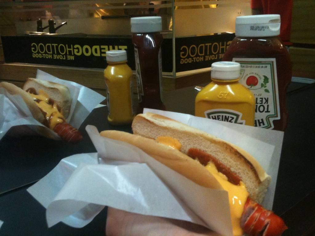 O hot-dog de 24 centímetros de R$ 12,00