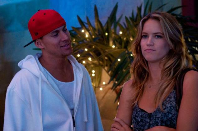 Magic Mike: dançarino de um clube para mulheres se apaixona por uma menina certinha Magic Mike: dançarino de um clube para mulheres se apaixona por uma menina certinha