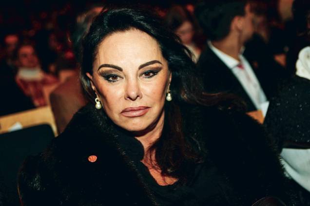 Márcia Baldratidel nero: A artista plástica foi a única mulher de Marco Polo Del Nero, uma união que durou três décadas e acabou em 2004. Na separação, Márciaficou com uma série de imóveis, a maioria na região de Pinheiros.O casal teve três filhos: Marco Filho (advogado), Carla (delegada) e Vinícius (designer). “As outras namoradas podem ficar bravas, mas ela foi o grande amor da minha vida.” Márcia Baldratidel nero: A artista plástica foi a única mulher de Marco Polo Del Nero, uma união que durou três décadas e acabou em 2004. Na separação, Márciaficou com uma série de imóveis, a maioria na região de Pinheiros.O casal teve três filhos: Marco Filho (advogado), Carla (delegada) e Vinícius (designer). “As outras namoradas podem ficar bravas, mas ela foi o grande amor da minha vida.”
