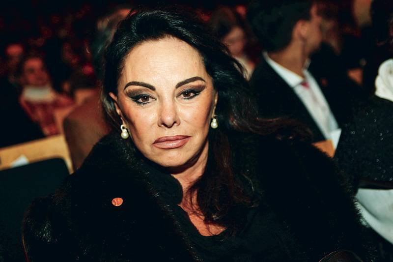 M&aacute;rcia Baldratidel nero: A artista pl&aacute;stica foi a &uacute;nica mulher de Marco Polo Del Nero, uma uni&atilde;o que durou tr&ecirc;s d&eacute;cadas e acabou em 2004. Na separa&ccedil;&atilde;o, M&aacute;rciaficou com uma s&eacute;rie de im&oacute;veis, a maioria na regi&atilde;o de Pinheiros.O casal teve tr&ecirc;s filhos: Marco Filho (advogado), Carla (delegada) e Vin&iacute;cius (designer). &ldquo;As outras namoradas podem ficar bravas, mas ela foi o grande amor da minha vida.&rdquo;