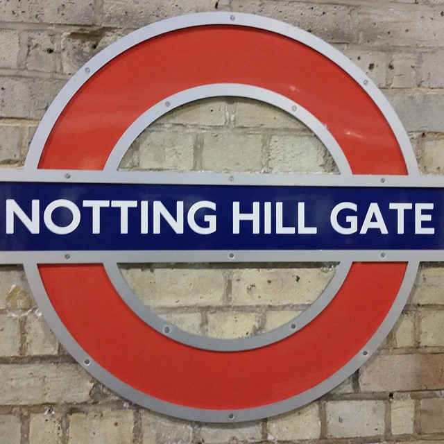 Vídeo incrível registra um dia em Londres com mais de mil fotos de turistas postadas no Instagram