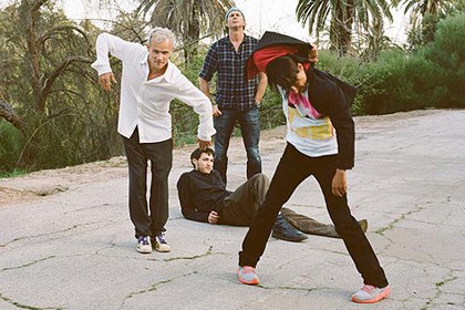 Red Hot Chili Peppers: quarteto se apresenta na cidade Red Hot Chili Peppers: quarteto se apresenta na cidade
