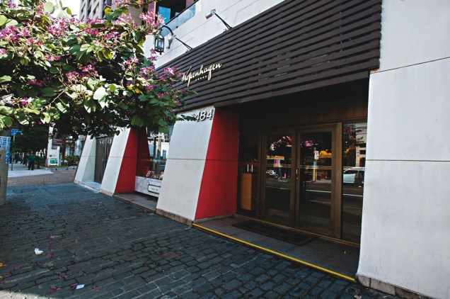 Loja da Kopenhagen na Rua Joaquim Floriano Loja da Kopenhagen na Rua Joaquim Floriano