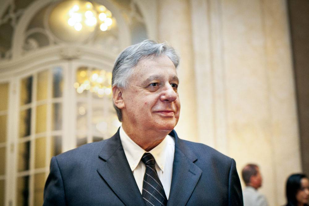 Após delação premiada, John Neschling será investigado pela promotoria estadual