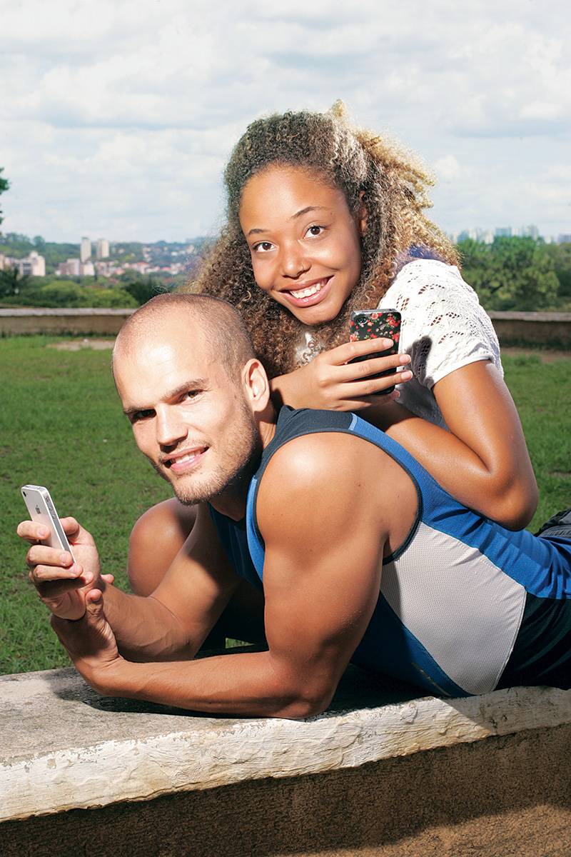 Aplicativo de paquera Tinder vira febre em São Paulo