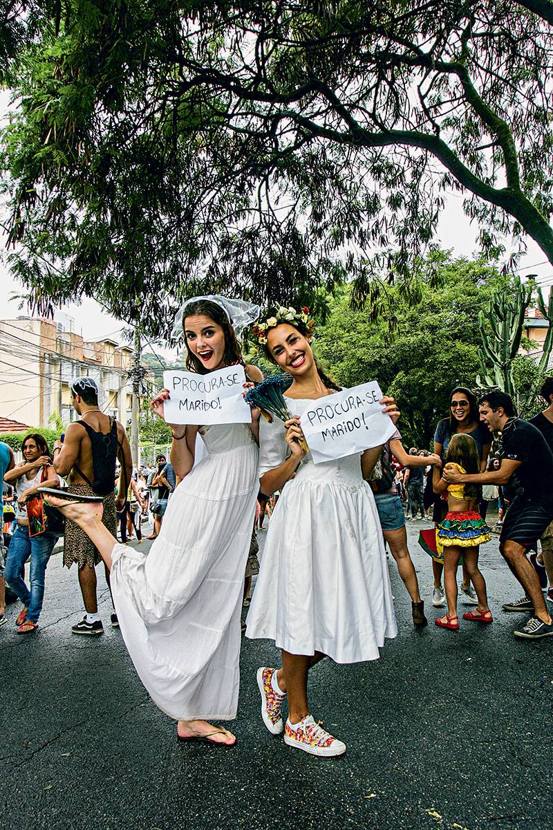 A avenida vai para as ruas