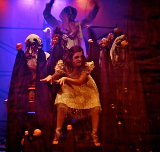 17 X Nelson - Parte 2 - Se Não é Eterno Não é Amor: cena de Valsa nº 6 17 X Nelson - Parte 2 - Se Não é Eterno Não é Amor: cena de Valsa nº 6