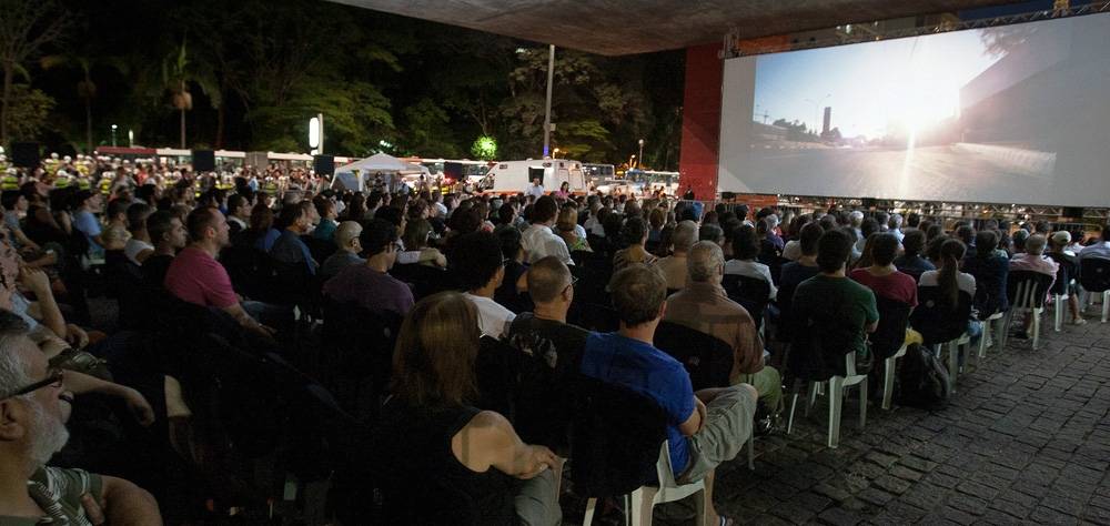 Mostra Internacional de Cinema exibe filmes gratuitos no Vão Livre do Masp