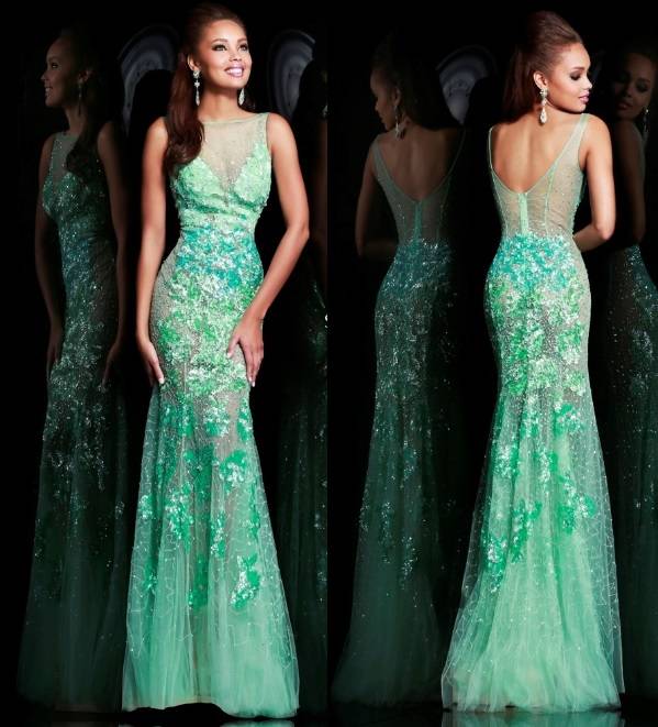 Vestidos de festa com até 50% de desconto