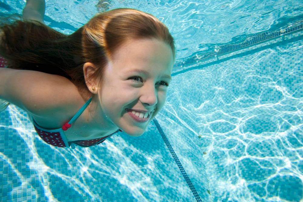 Informações práticas para ajudar pais leigos que querem uma piscina mais segura