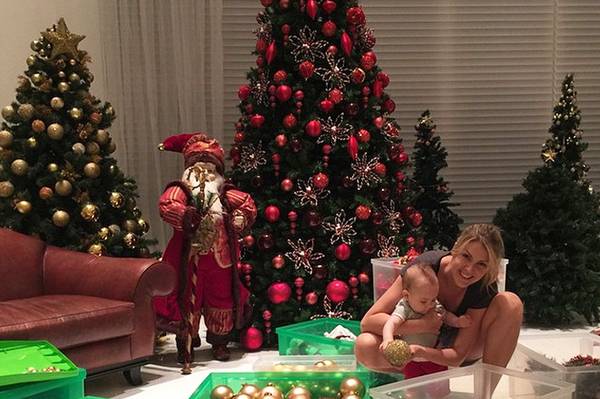 Celebridades nacionais e internacionais mostram árvore de Natal; confira a decoração de 12 famosos
